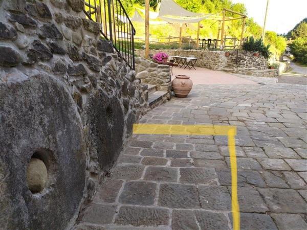 Il Mulino Di Celle Villa Pistoia Luaran gambar